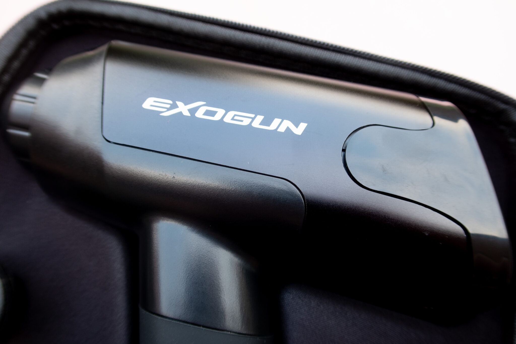 ExoGun DreamPro Review (Percussion Therapy For Long Term Pain Relief ...